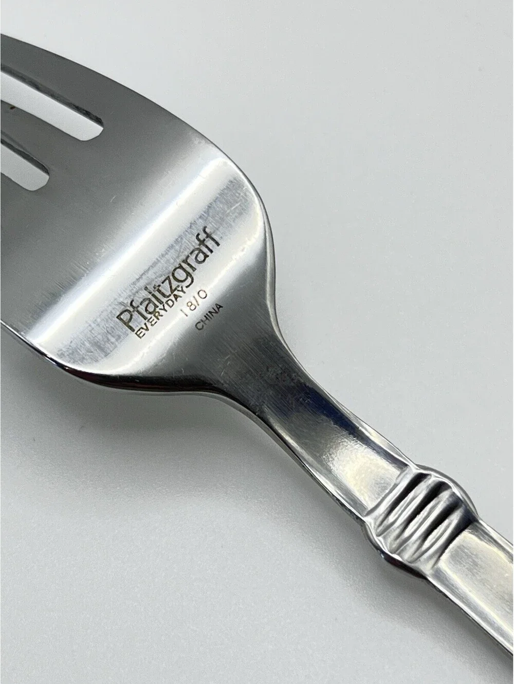 Pfaltzgraff Linear 18/0 Stainless Flatware Silverware 4 pcs Dinner Forks 3044.7